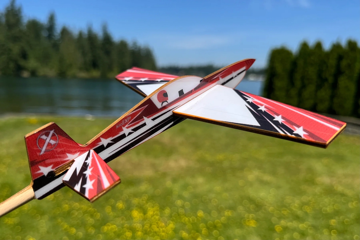 Stick plane - Extra 300 Červená
